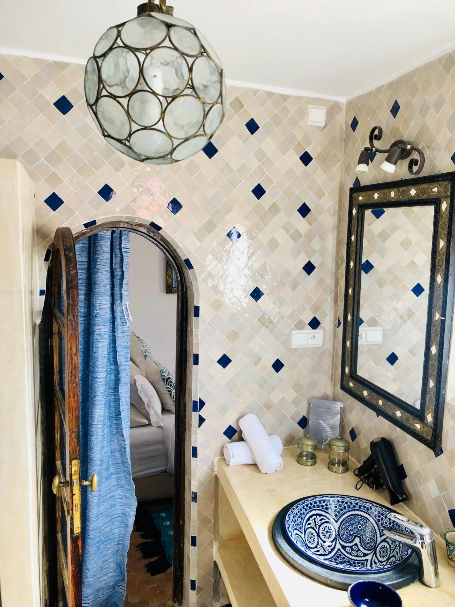 Riad Oasis D'Asilah Exteriör bild